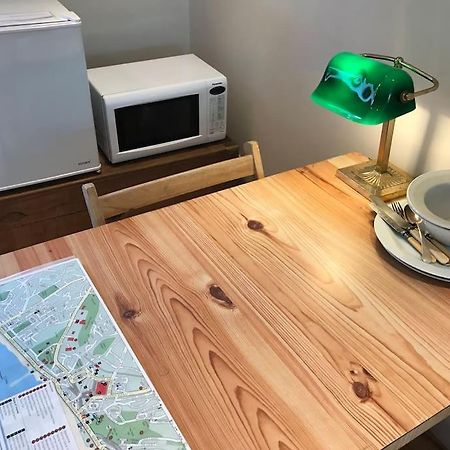 Apartment With Own Entrance & Terrace On West Hill ヘイスティングス エクステリア 写真